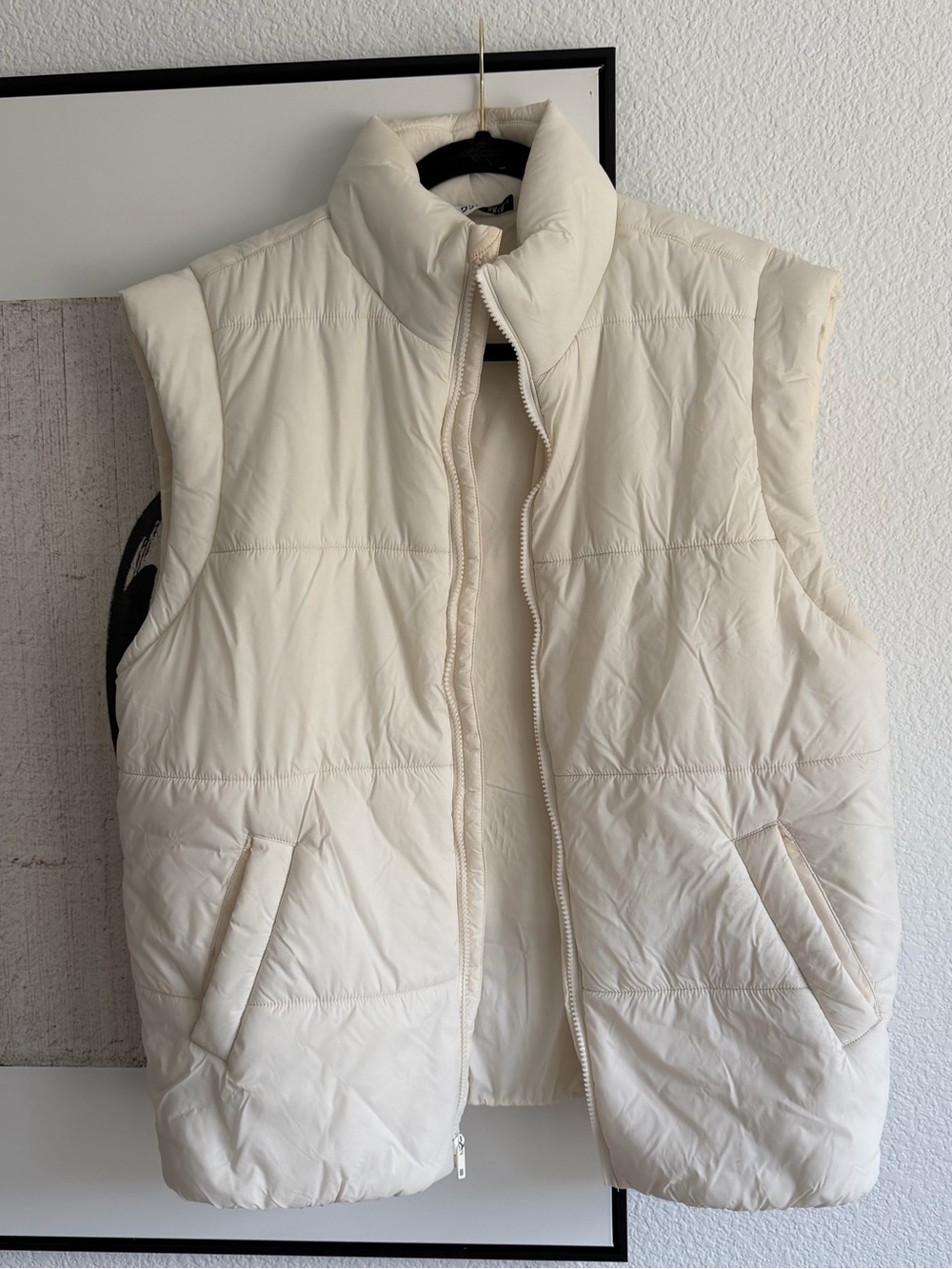 Long Sleeveless Puffer Vest - Cream